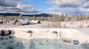 Winter cabin with Jacuzzi - Image 5