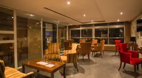 Cloud Hotel & Suites - Image 4