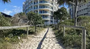 Ocean View Retreat Azure Beachfront Bliss - Image 4
