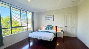 16B Peaceful Ensuite Room in Coopers Plains - Image 2