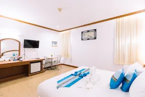 Chumphon Gardens Hotel - Image 2