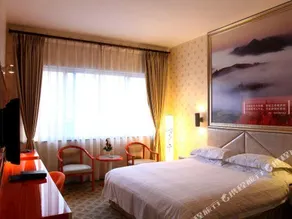 Baiyun Hotel Xinchang - Image 4