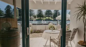 The Waterfront Apartment - Image 4