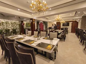 Hotel Lavish inn - Image 2