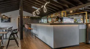 Hotel Carol - Vatra Dornei - Image 4