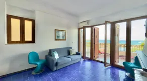 Merlo Holiday Homes Mare - Image 3