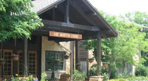 Abe Martin Lodge & Cabins - Image 4