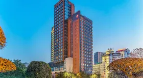 Ramada Yichang Hotel - Image 2