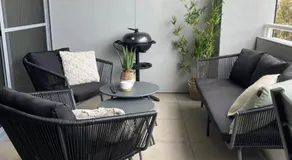 Little Lane Apartments New, Very Chic, Comfortable, Fully Air conditioned 2 Bed K,Q & 2 Bathrooms In Heart Of Fremantle Equiped Kitchen & Laundry Large furnished balcony with BBQ 3x Smart TV Free internet 1 Free secure undercover car bay - Image 5