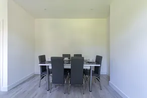 Spacious 3 Bed House Close to Southend Pier - Image 5