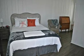 Riverview Inn - Image 3
