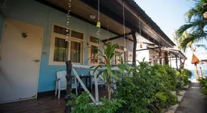 A Little Bungalows By Beach - Image 5