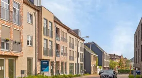 Ruim 3 slaapkamer appartement met parking nabij NATO - Image 3