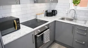 Modern Studio Near NEC & BHX Free Parking - Image 3