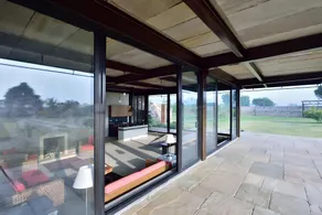 RajNikas Farm: Top-Rated Glass House with Pool - Image 5