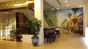 The Beverly Hills Hotel - Image 5