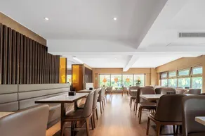 Ruili Hotel - Image 2