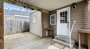 Perfect Location Walk to MSU Campus High End Mattresses Fast Wi-Fi - Image 4