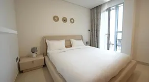 Andalos, Family 2BR Apartment in Al Reem Island, Radiant Bay - Image 2