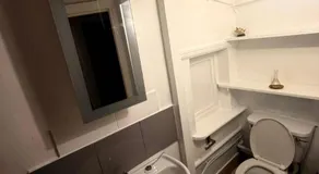 Spacious Double Room with own Sink - Image 2