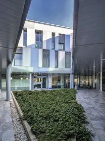 Blue Shades Hotel - Image 5