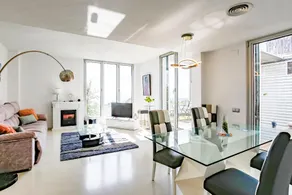 Duplex vistas mar con piscina - Image 3