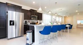 Maison conviviale et familiale avec jacuzzi et piscine privée | Vue lac - Image 2