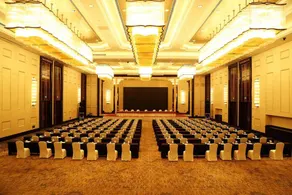 Hangzhou Bay Universal Hotel - Image 3
