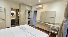 Modern Elegance - 1BHK Serviced Apartment in Arpora - Image 5