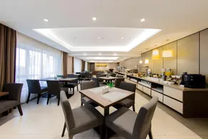Home Inn Plus Shenyang Shenbei University Huaqiang Plaza - Image 2