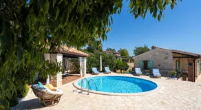 Villa Marianne with heated pool - Image 5