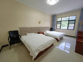 Jixiang Hotel - Image 2