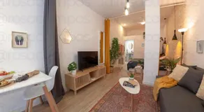 RB - Urban loft retreat, comfort & good location - Image 2