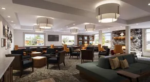 Gray Wolf Inn & Suites - Image 3