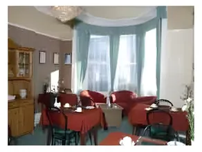Oakover Guest House - Image 5