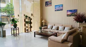 Nhat Linh Hotel & Suites Da Nang - Image 2