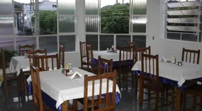 Delmus Hotel - Image 5
