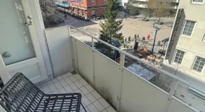 Kolmikulman Kingi, a renovated flat with balcony - Image 4
