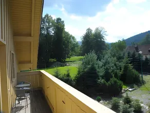 Apartament przestronny w Karpaczu, cisza, duży ogród, parking, balkon lub taras, zieleń, sklep 5min - Image 3