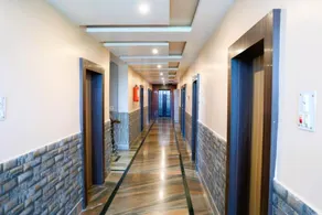 Hotel Suraj - Image 4