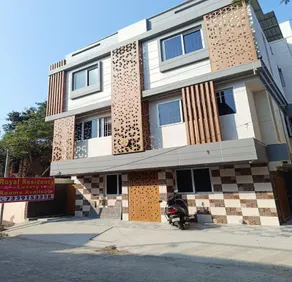 Royal Residency - Image 4