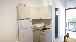 Lilian Beachfront Apartments - Image 4