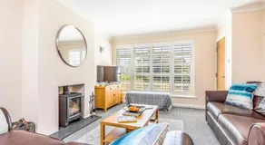 3 bedroom Cottage in the heart of beautiful Bosham - Pass the Keys - Image 2