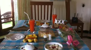Bee Nest Bed & Breakfast - Image 5