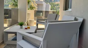 ARYVE Townhouse Rhodos mit Akropolis- und Meerblick sowie Jacuzzi und tollen Sonnenterrassen und Garten - Image 4