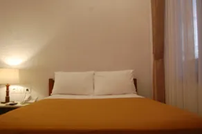 Dhyanapura 2 Hotel - Image 2