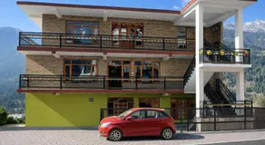 The Sana Cottge, Manali - Affordable Luxury Stay in Manali - Image 4