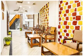 Goroomgo Mall Road Abhinandan Mussoorie - Image 4