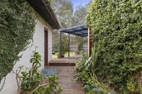 Stylish 3-Bedroom and Outdoor Grill and Pizza Oven - Image 5
