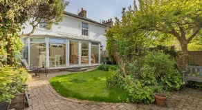 3 Bed in Hythe oc-o31997 - Image 4